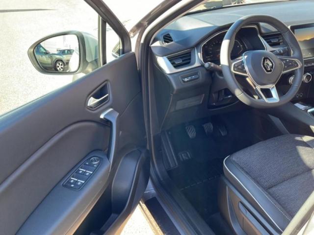 Renault Captur image 9