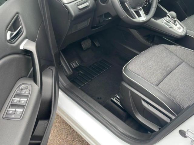 Renault Captur image 2