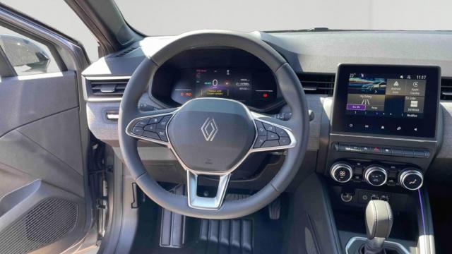 Renault Clio image 2