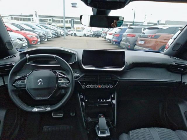 Peugeot 2008 image 1