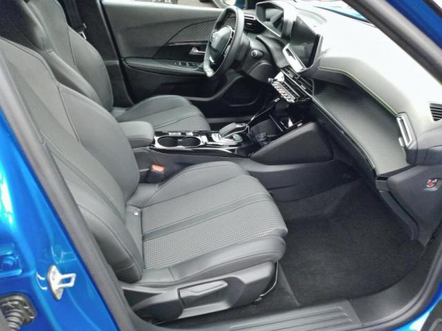 Peugeot 2008 image 6
