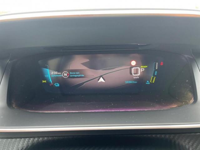 Peugeot 2008 image 3