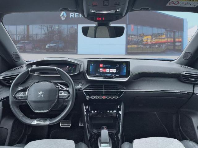 Peugeot 2008 image 8