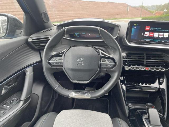 Peugeot 2008 image 6