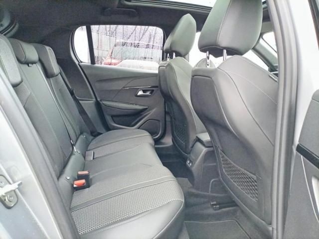 Peugeot 208 image 2