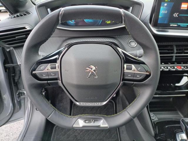 Peugeot 208 image 7