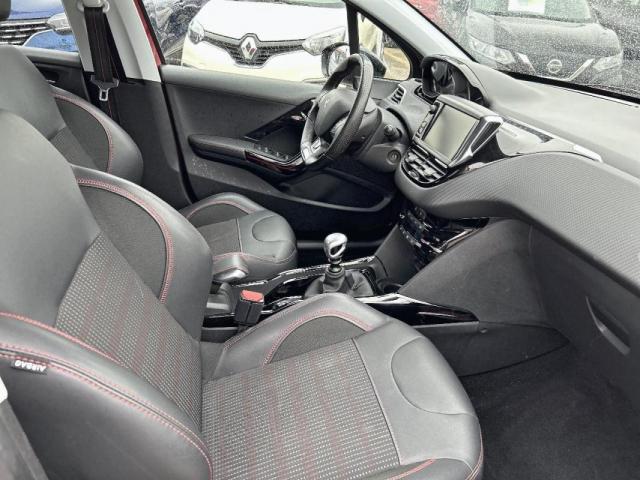 Peugeot 2008 image 4