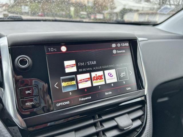 Peugeot 2008 image 2