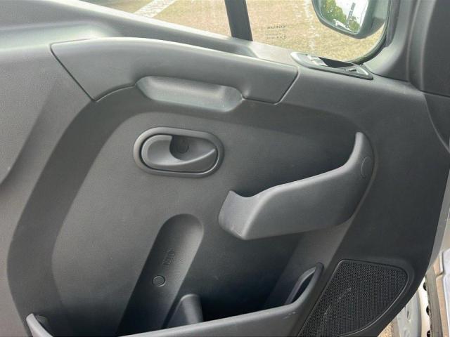 Renault Master image 6