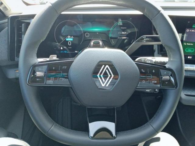 Renault Mégane E-Tech image 7