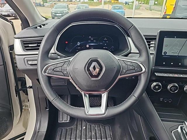 Renault Captur image 8