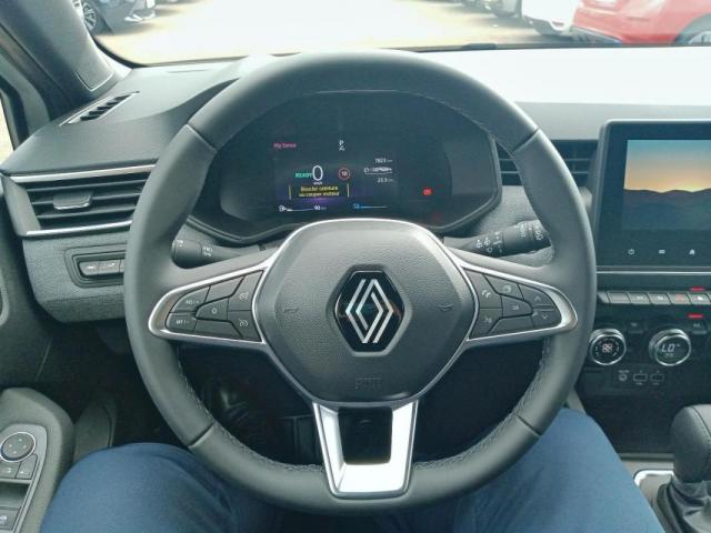Renault Clio image 9