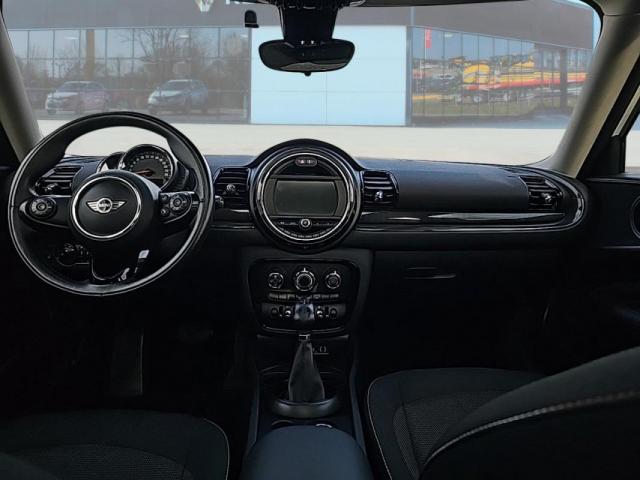 Mini Clubman image 3