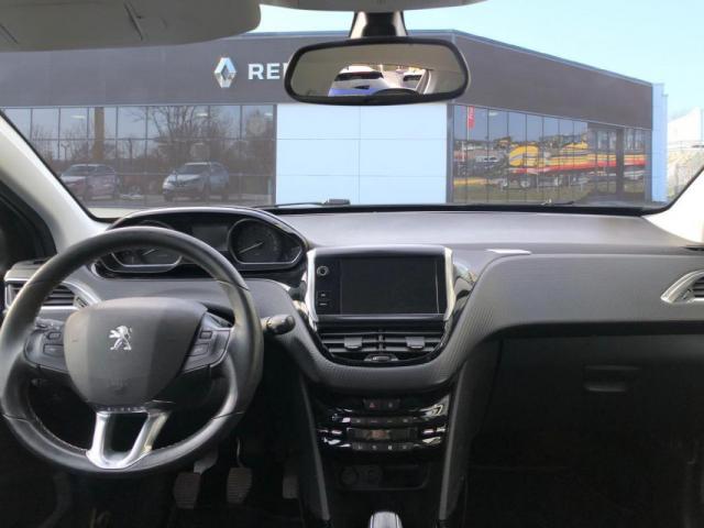 Peugeot 2008 image 1