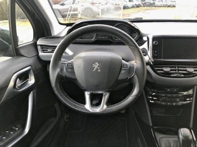 Peugeot 2008 image 3
