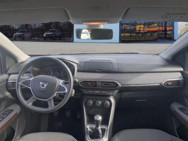 Dacia Sandero image 1