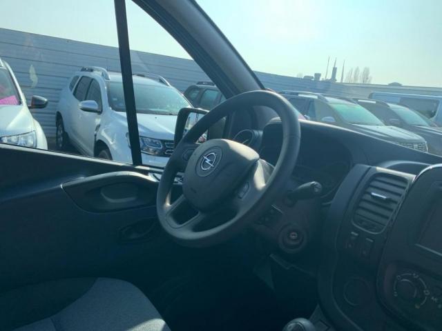 Opel Vivaro image 5