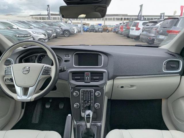 Volvo V40 image 4