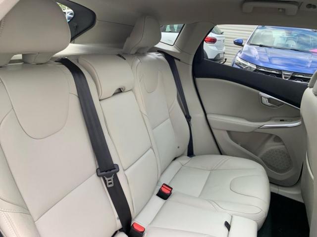 Volvo V40 image 1
