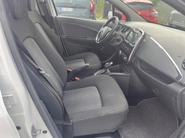 Renault Zoe image 2