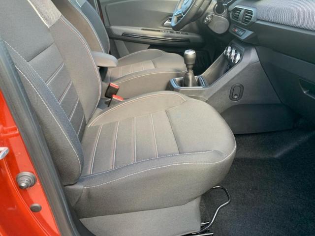 Dacia Jogger image 1