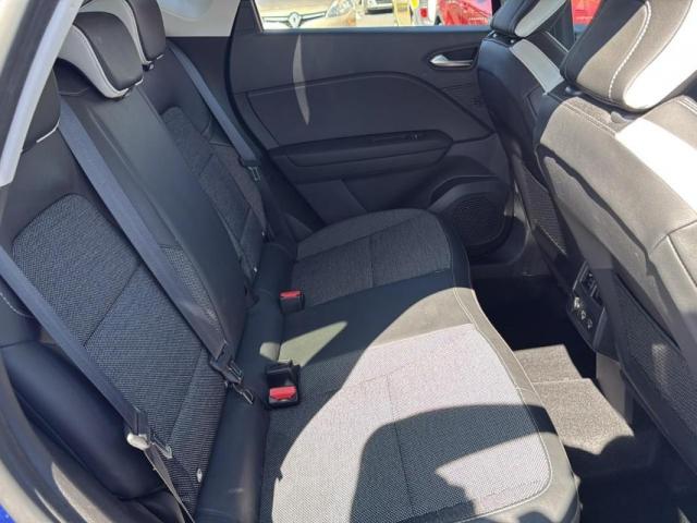 Renault Captur image 1