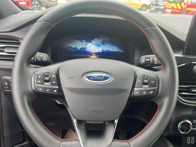 Ford Kuga image 5
