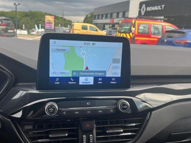 Ford Kuga image 3