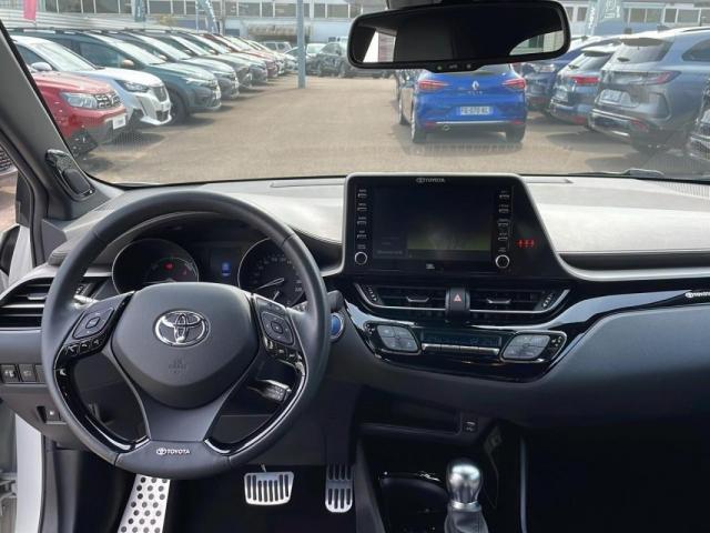Toyota C-Hr image 1