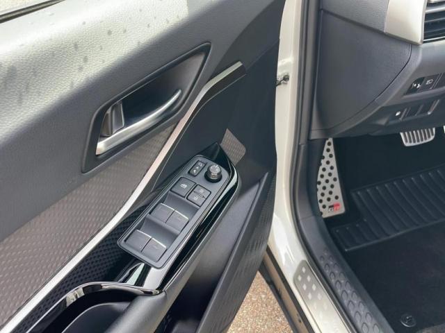 Toyota C-Hr image 9