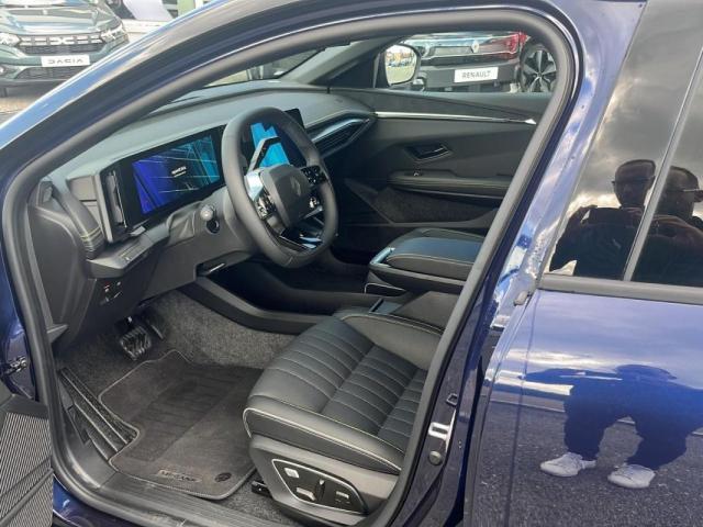 Renault Mégane E-Tech image 6