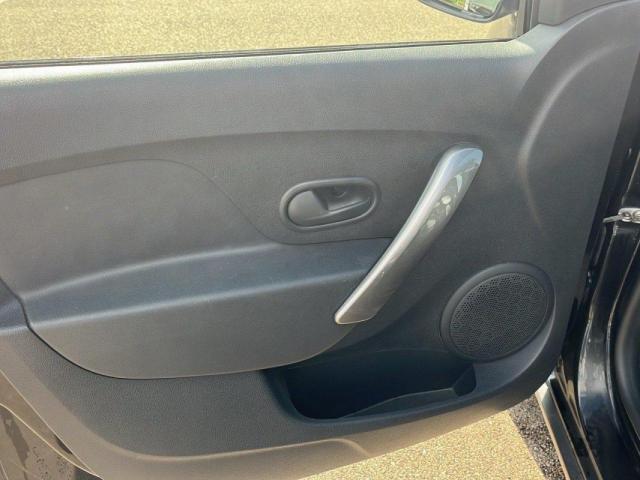 Dacia Sandero image 2