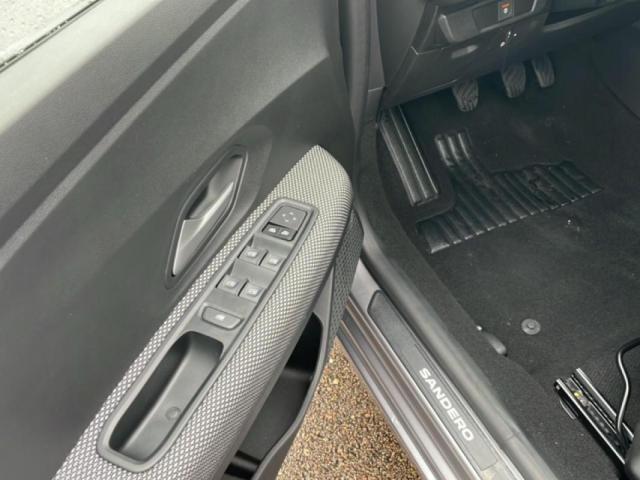 Dacia Sandero image 9