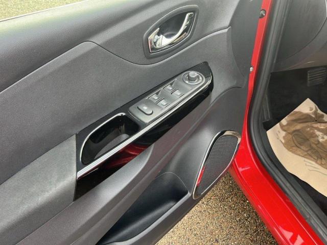 Renault Captur image 8