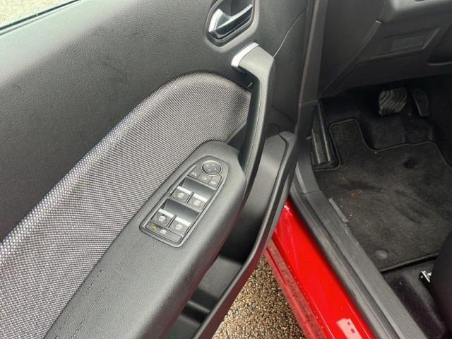 Renault Captur image 2