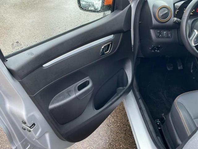 Dacia Spring image 6