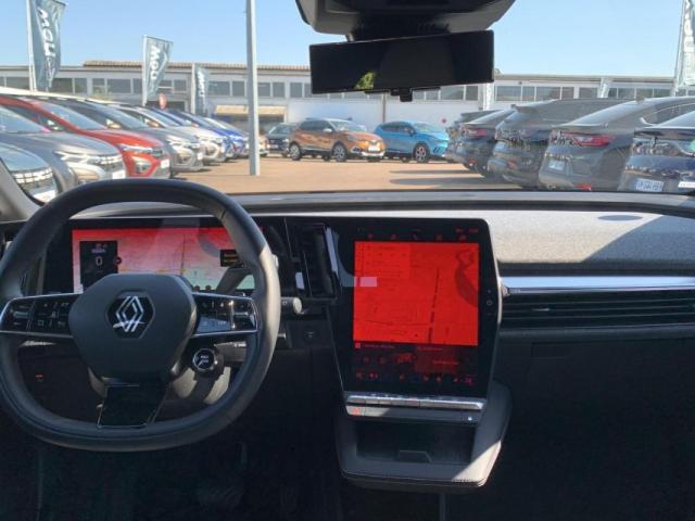 Renault Mégane E-Tech image 8