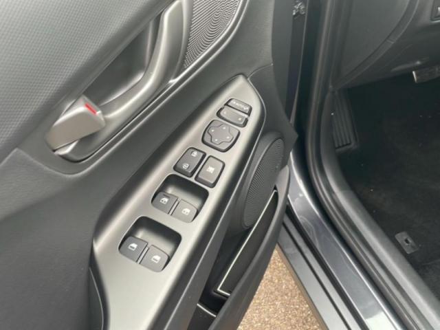 Hyundai Kona image 9