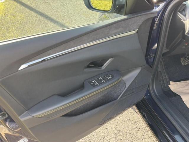 Renault Mégane E-Tech image 8