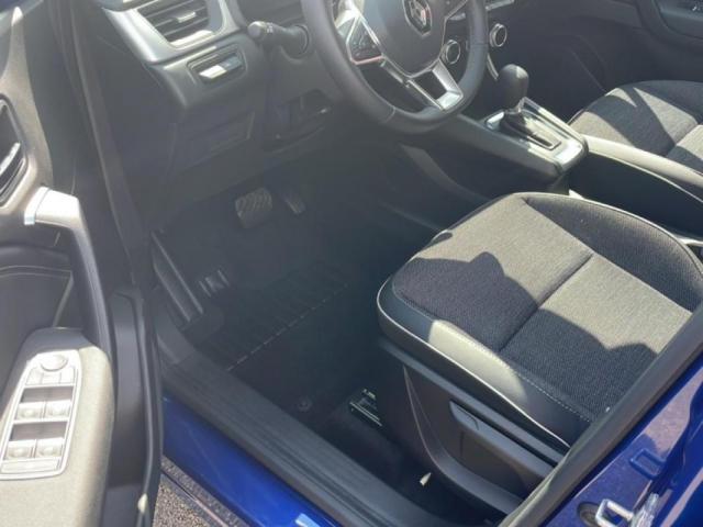 Renault Captur image 9