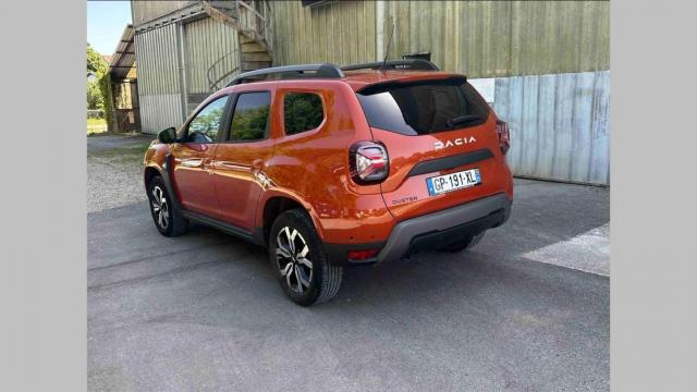 Dacia Duster image 9