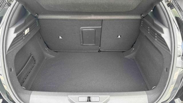 Peugeot 308 image 1