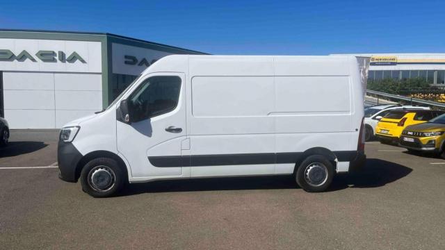 Renault Master image 2