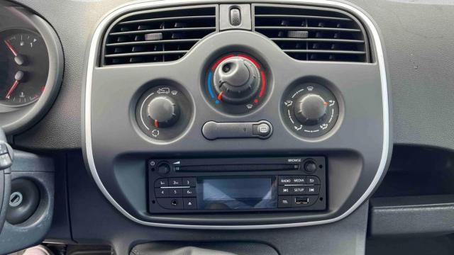 Renault Kangoo Express image 2