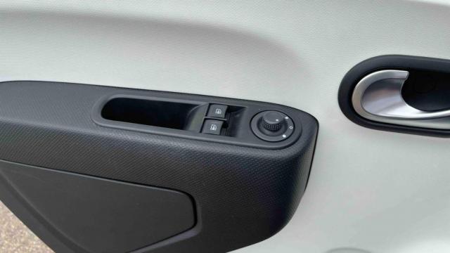 Renault Twingo image 2