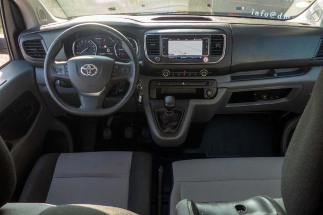 Toyota Proace image 2
