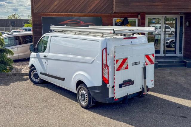 Ford Transit Custom image 4