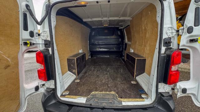 Peugeot Expert image 2