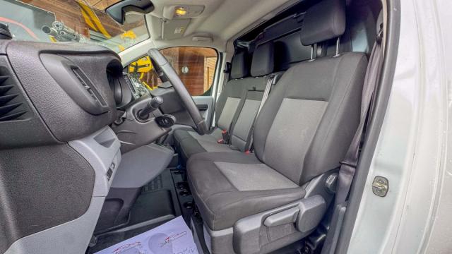 Peugeot Expert image 3