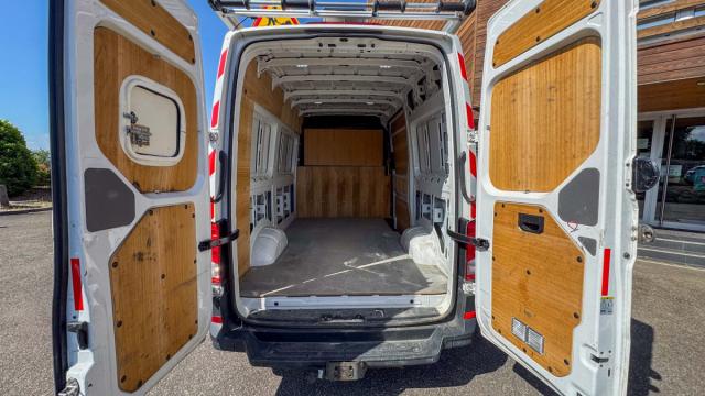 Volkswagen Crafter image 9